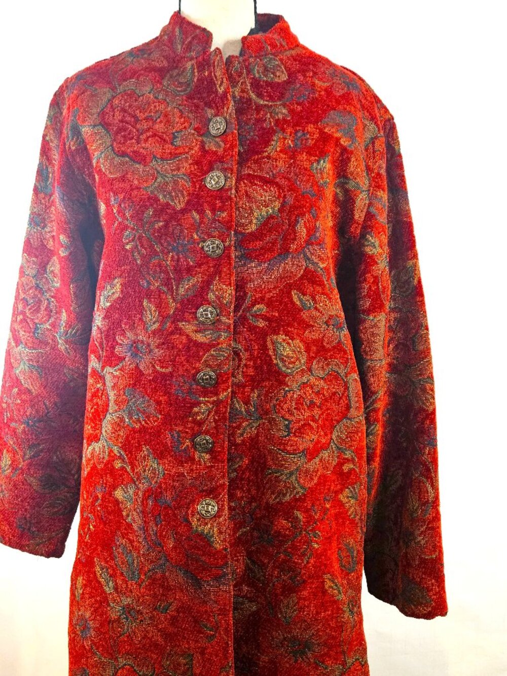 Elegant Chico’s Mid-Length SZ 1 Rich, Deep Floral-Red Tapestry Pattern 3/4" Coat